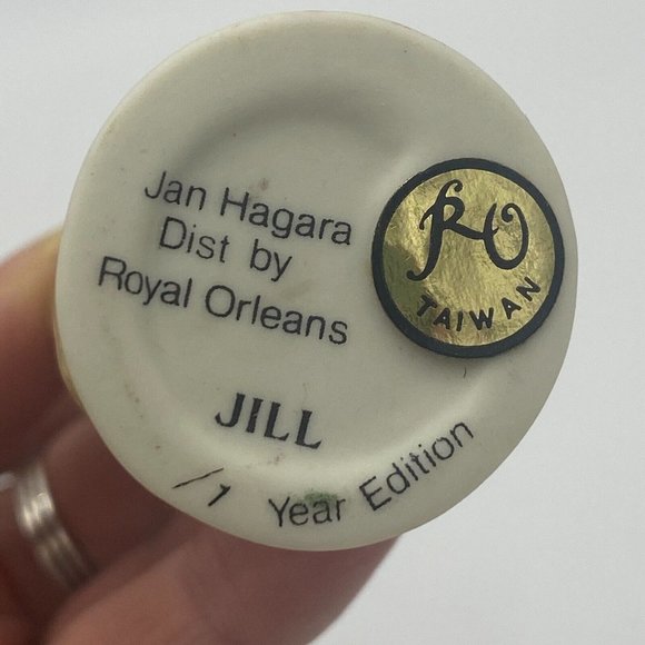 Set of 2 Jan Hagara Royal Orleans 1 Year Edition Year Porcelain Doll Ornaments - Picture 6 of 8